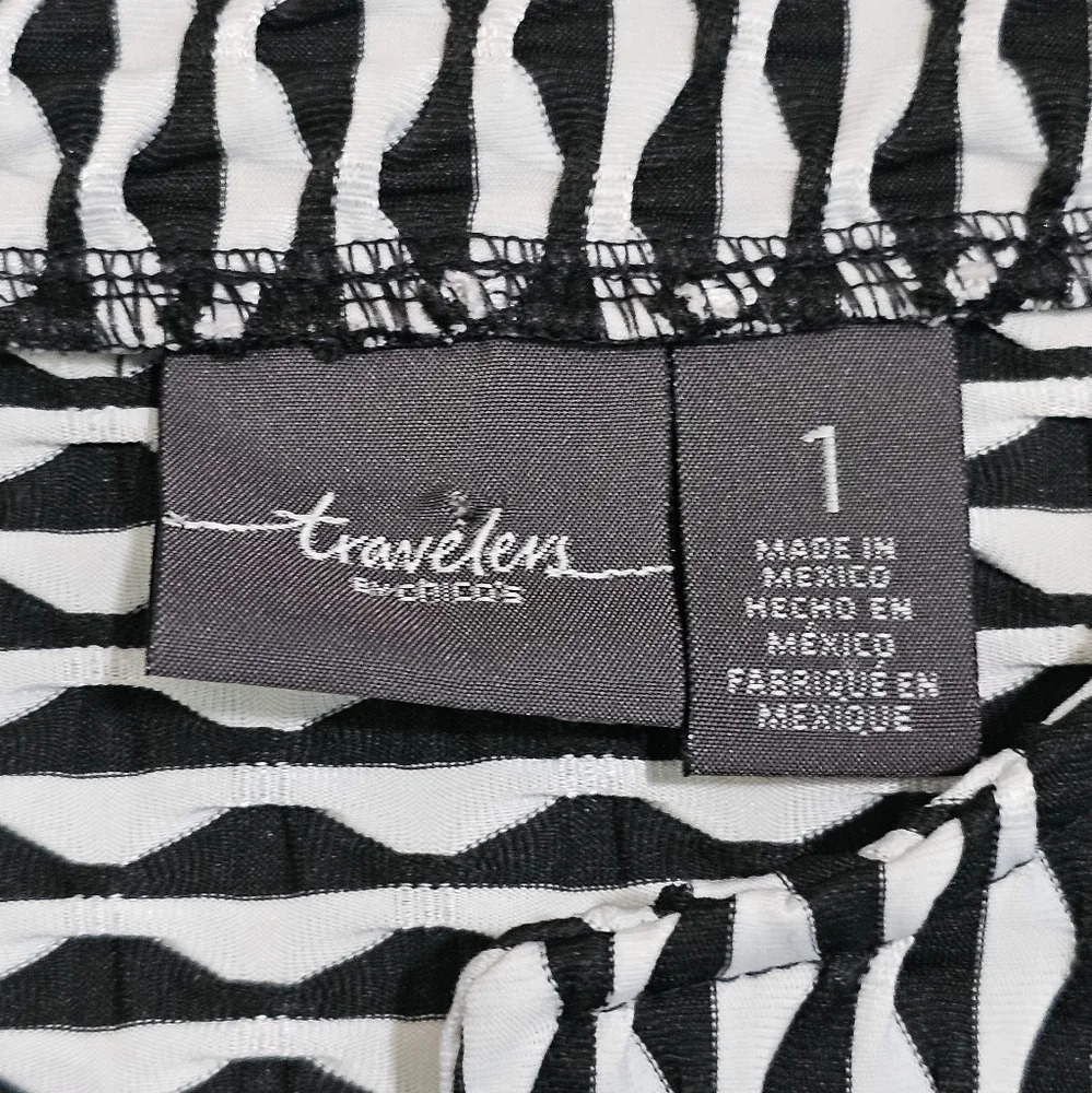 Chico’s Travelers 1 Medium Black White Geometric Zip Blazer Jacket Work Preppy - Picture 4 of 7